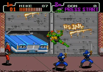 Michelangelo using various attack moves Michelangelo performing an aerial attack in Hyperstone Heist